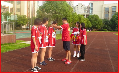 頒獎.jpg 頒獎.jpg